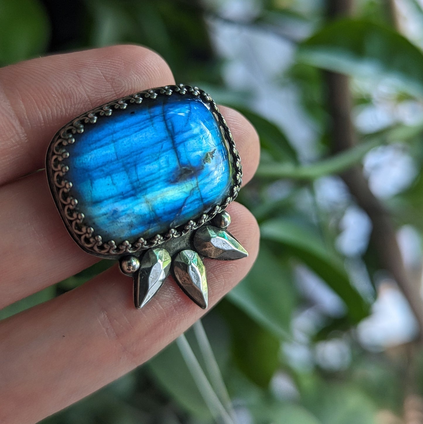 925 Sterling Silver Labradorite Spike Pendant Necklace - 16" Chain