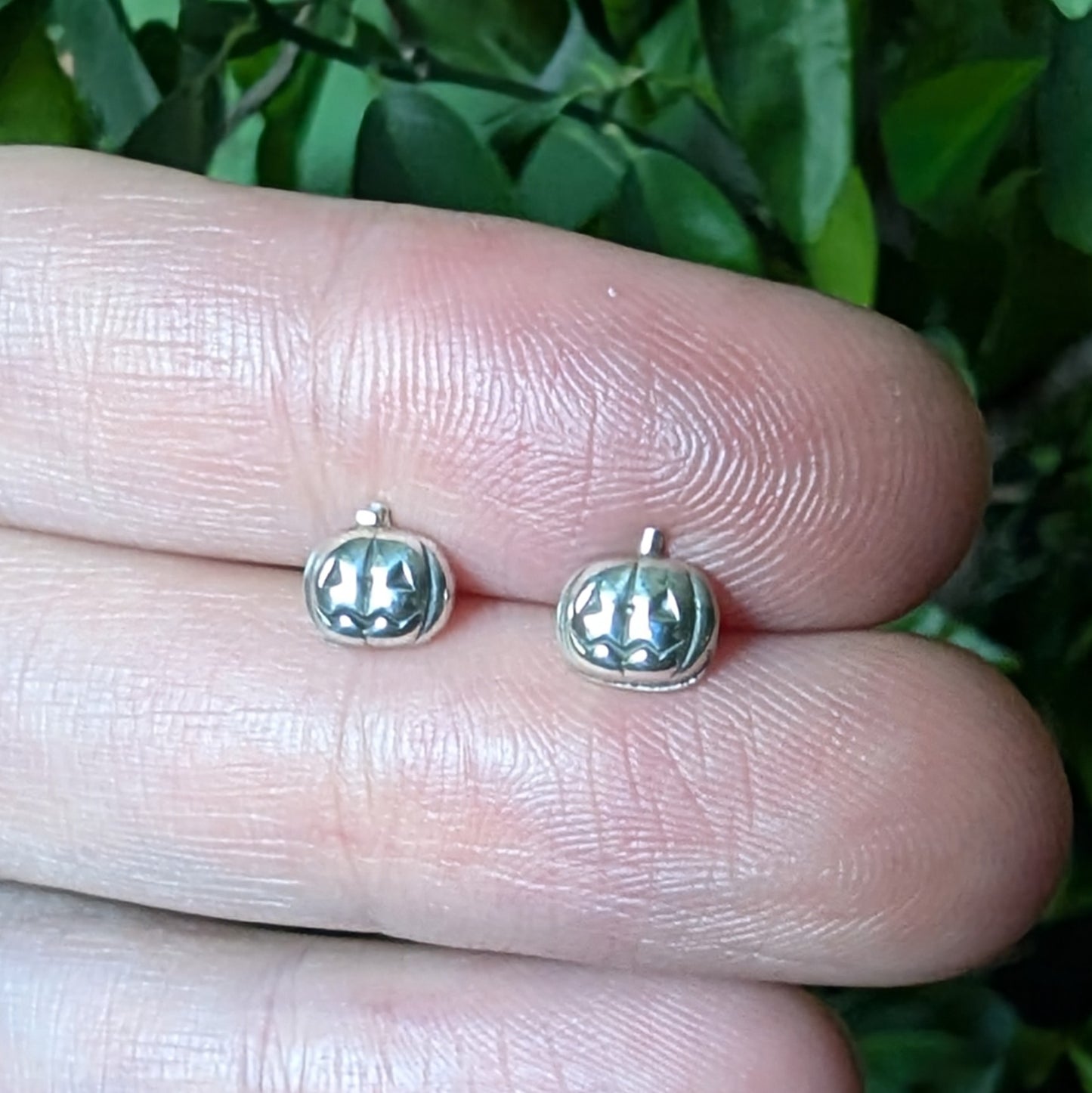 925 Sterling Silver Pumpkin Studs | Spooky Halloween | Jack O' Lantern Jack-o'-lantern | Earring Studs