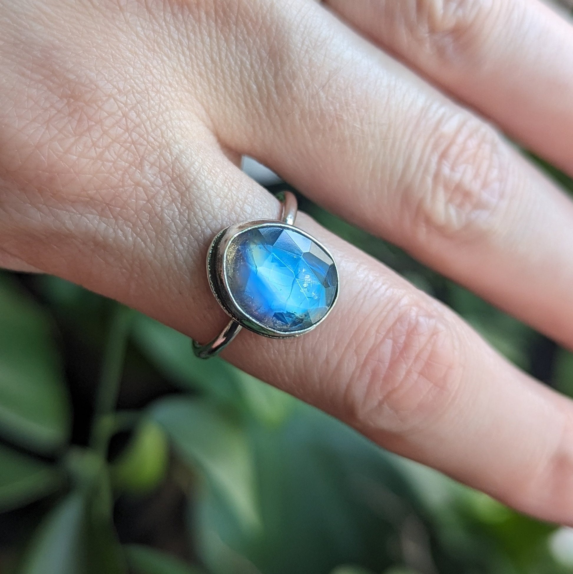 925 Sterling Silver Rainbow Moonstone Dainty Ring - US/CA Size 7