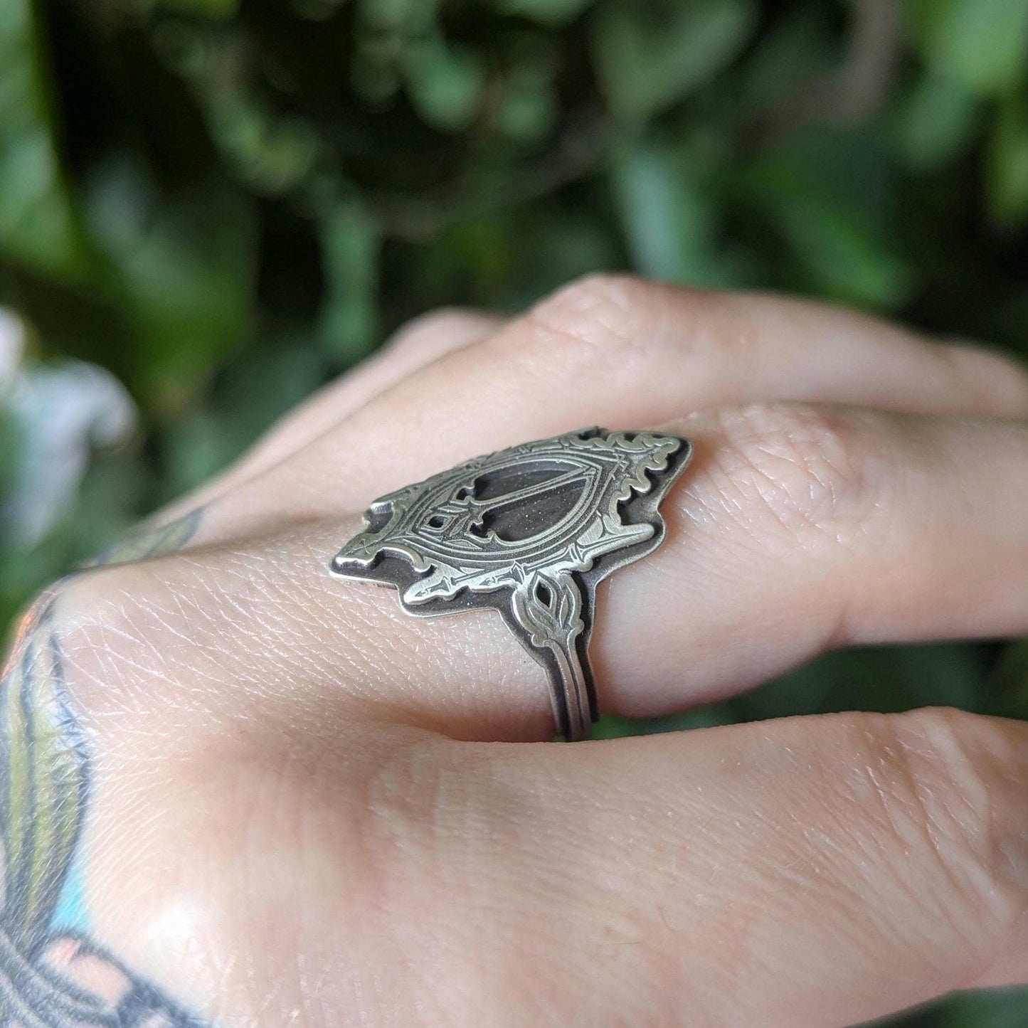 925 Sterling Silver Gothic Window Engraved Ring | US/CA Size 7
