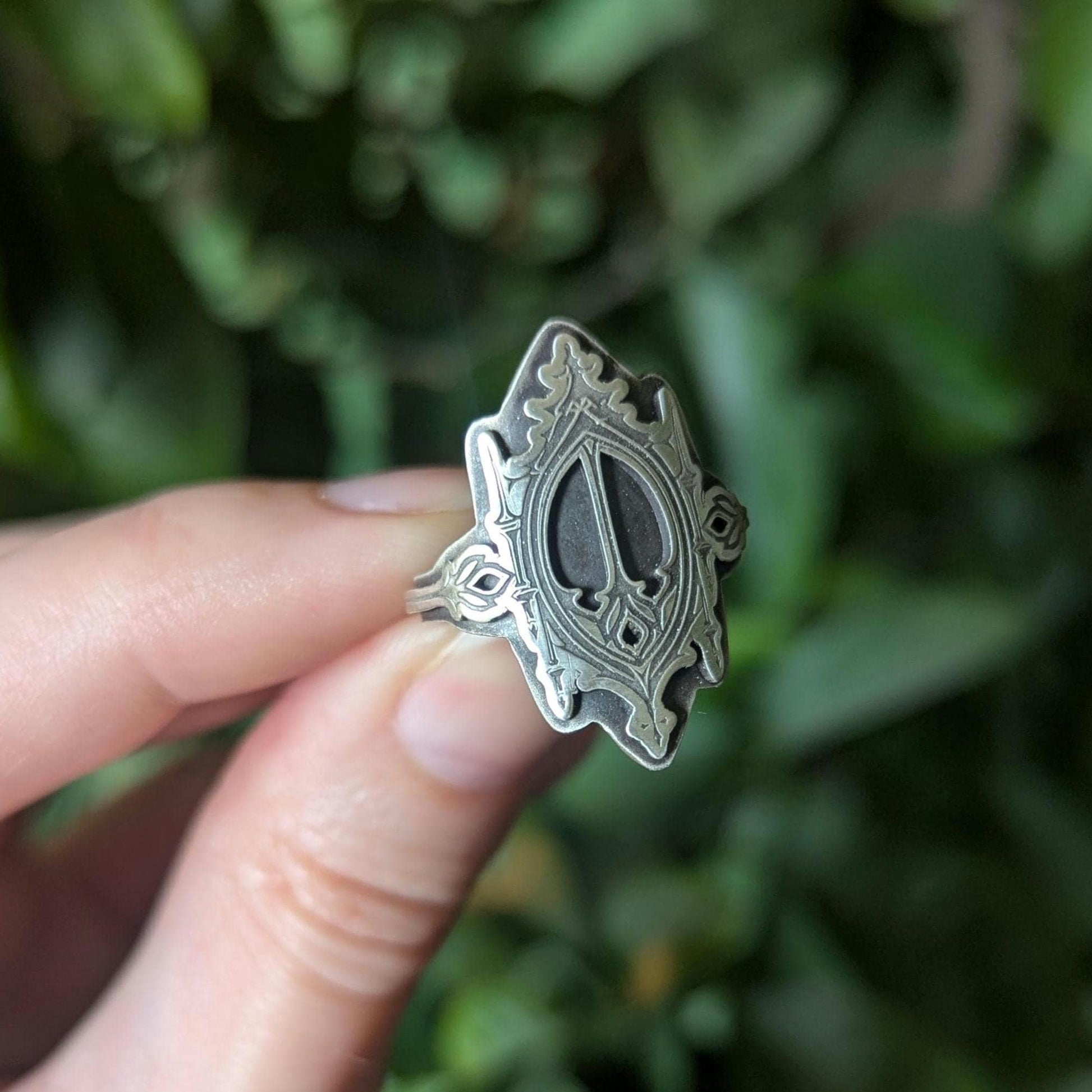 925 Sterling Silver Gothic Window Engraved Ring | US/CA Size 7