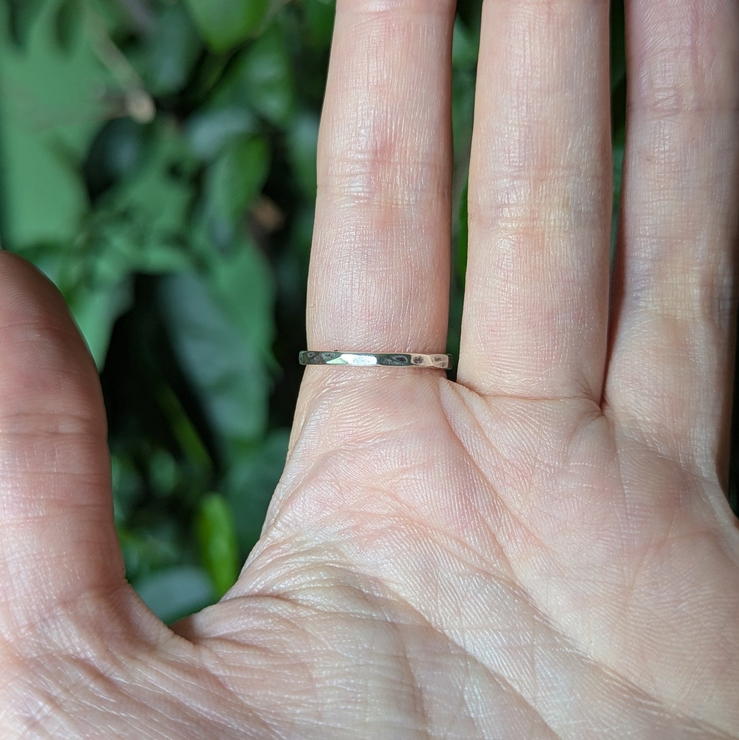 925 Sterling Silver Rainbow Moonstone Hammered Ring | US/CA Size 7
