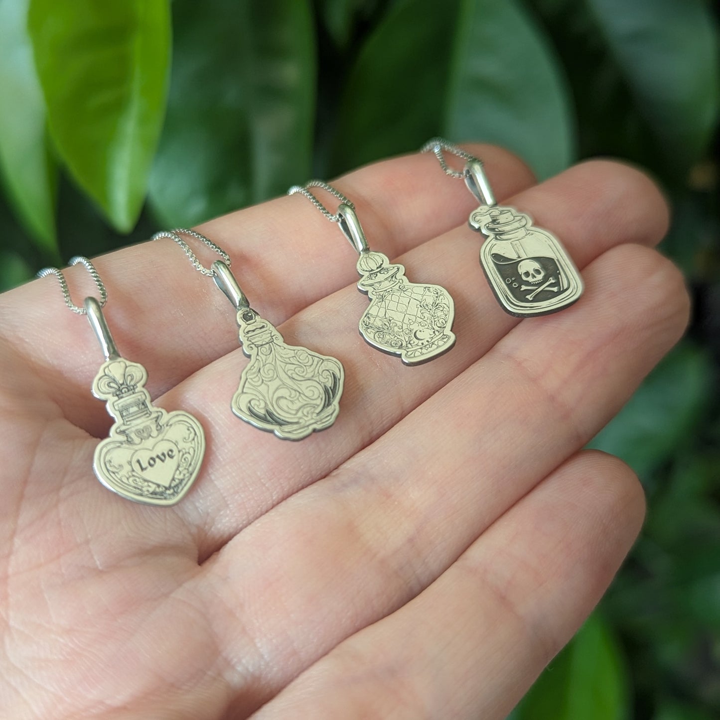 Witches Brew Candle - Potion Jewelry Collection