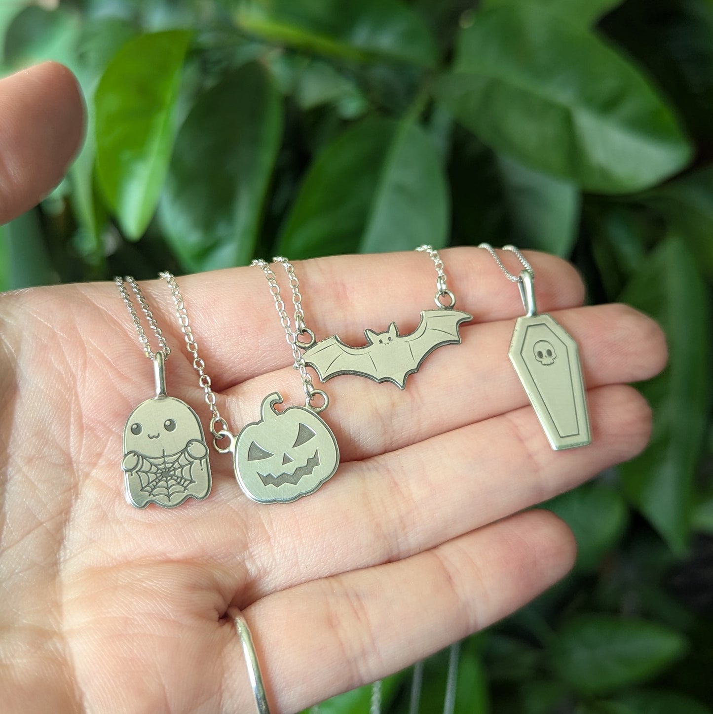 Halloween Crumble Candle - Spooky Jewelry Collection