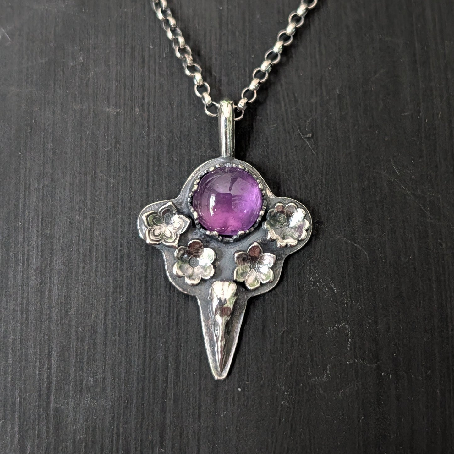 Sterling Silver Raven Amethyst Floral Pendant Necklace